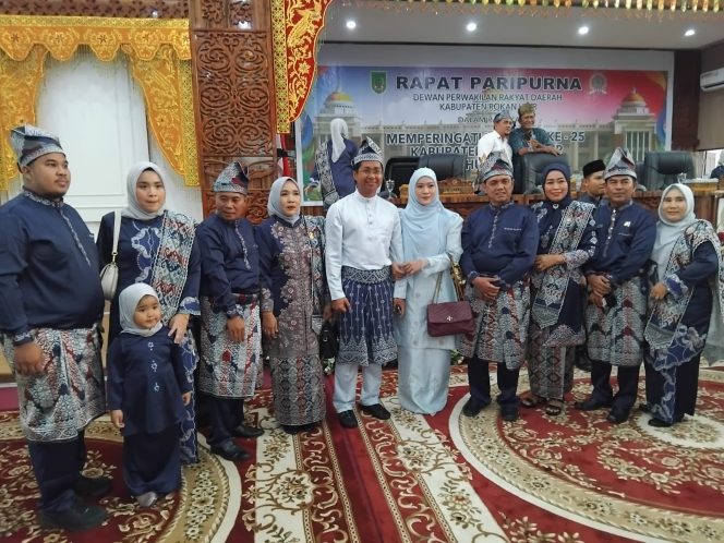 Paslon Wakil Bupati Rohil, Jhoni Charles BBA MBA hadiri Ulang Tahun Rohil ke-25