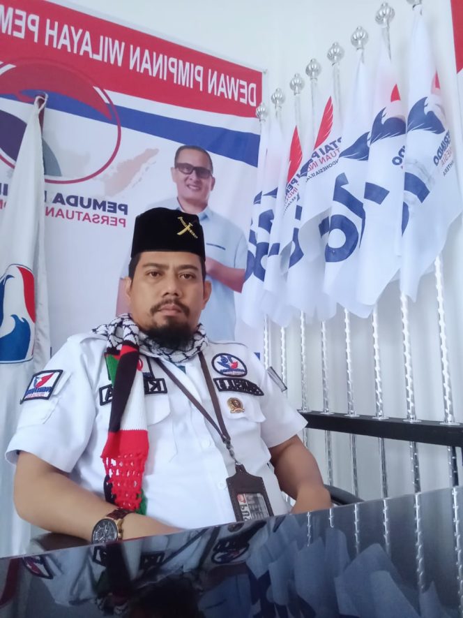 Datuk Syamsul Bahri.