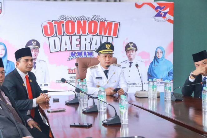 Wako Pekanbaru Ikuti Upacara Peringatan Otda Ke XXIX Tahun 2025 Secara Virtual.