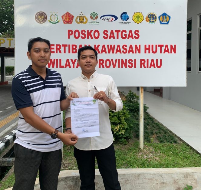 Dedi Ashari selaku Presiden RPPM Rohul (kanan) bersama Sekjen RPPM Rohul.