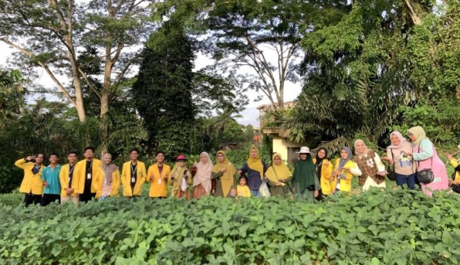 PPK Ormawa Himpunan Mahasiswa Jurusan Akuntansi Universitas Lancang Kuning Adakan Sosialisasi Eco Enzyme dan Smart Farming di Fakultas Pertanian.
