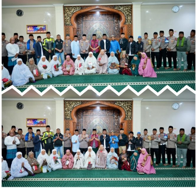
					Bupati Solok Laksanakan Gerakan Subuh Berjamaah di Mesjid Ummi Alahan Panjang Bersama Kapolda Sumbar dan Bupati Solok