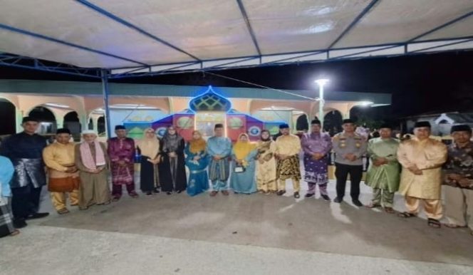 
					Ketua DPRD Kepulauan Meranti, H. Khalid Ali SE, membuka secara resmi Seleksi Tilawatil Qur’an (STQ) ke-XII tahun 2025.