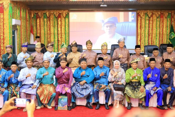
					Upacara dan Paripurna Istimewa Warnai Hari Jadi ke-17 Kabupaten Kepulauan Meranti, Bupati Asmar Apresiasi Pejuang Pemekaran