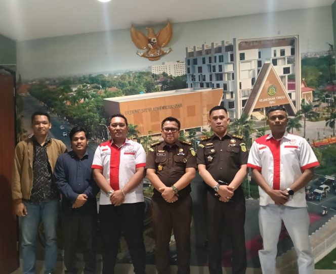 
					Pemuda Lira Riau Audensi dengan KEJATI Riau, Siap Bersinergi Memberantas Korupsi di Riau