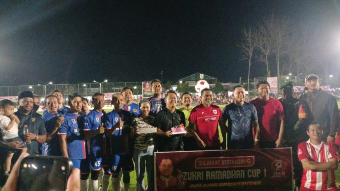 
					Bupati Pelalawan Resmi Buka Turnamen Zukri Ramadan Cup I di Pangkalan Kerinci.